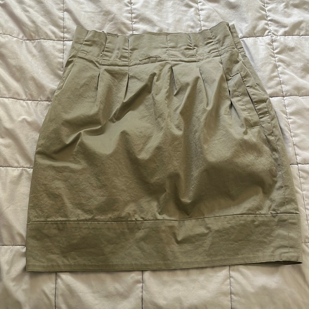 BCBG beige/brown skirt